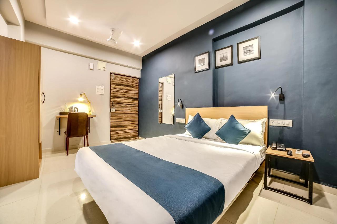 Hotel Bhumi World Bhiwandi Екстериор снимка